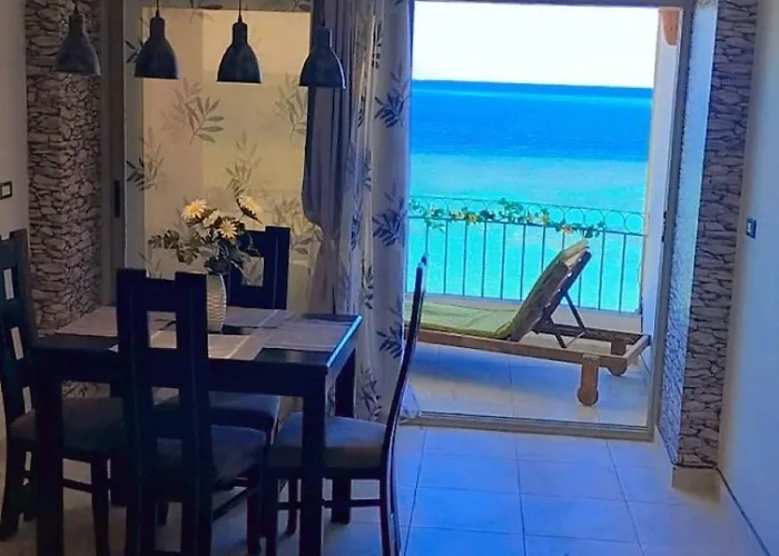 Evi\'S Infinity Sea View Apartment