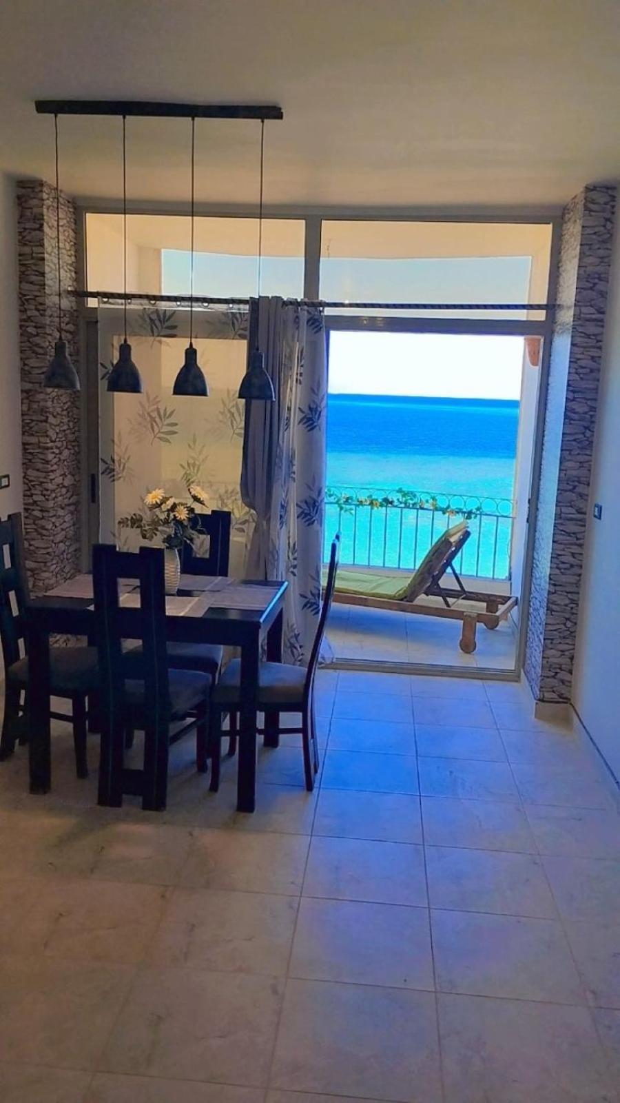 Evi's Infinity Sea View Appartement